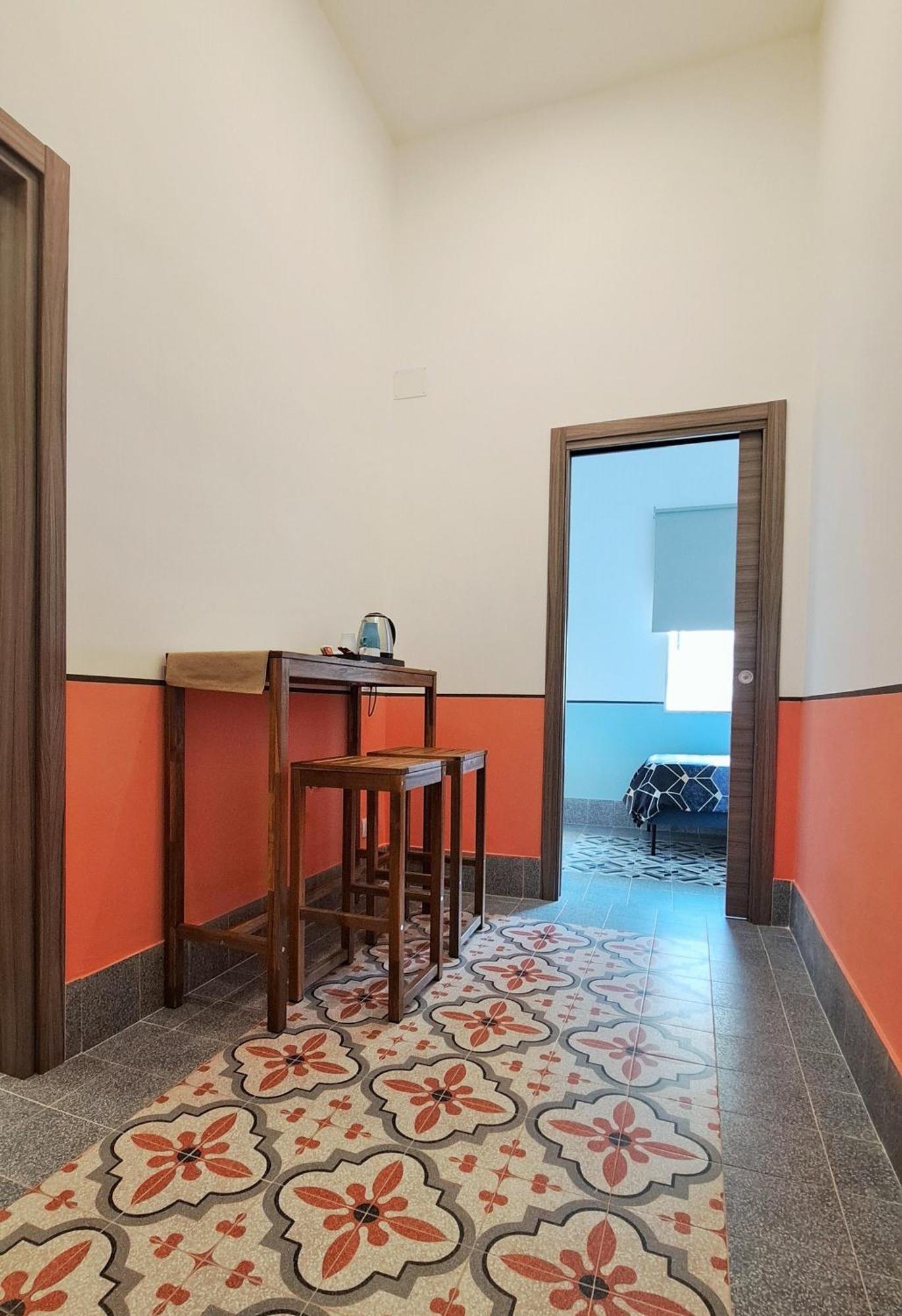 Hotel Meuble Santa Chiara Suite ナポリ エクステリア 写真